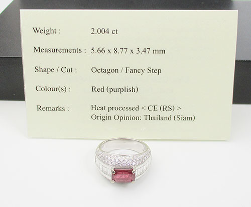 แหวน ทับทิม สยาม 2.004 กะรัต ฝังเพชร 93 เม็ด 2.93 กะรัต ทอง18Kขาว พร้อม Cert. นน. 12.40 g 5